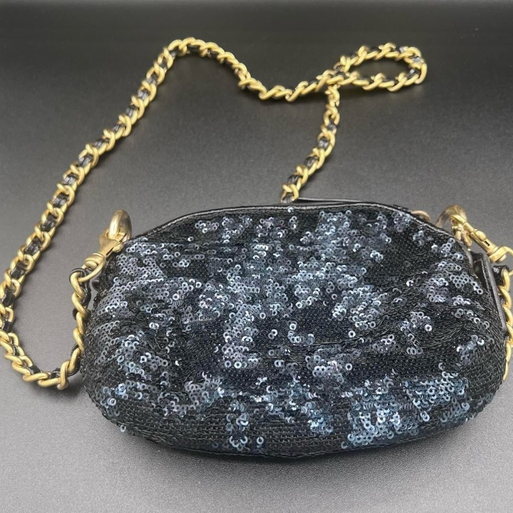 Coach Poppy Black Sequin Wristlet with Gold Chain Strap. EUC - Picture 8 of 9